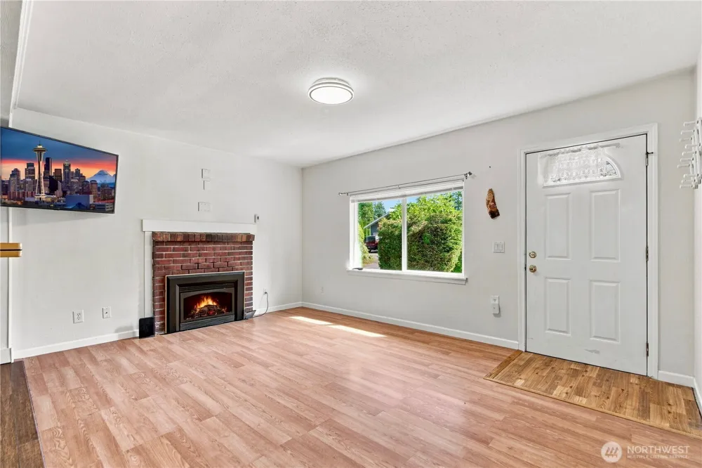 14408 42nd Avenue W Lynnwood, WA 98087