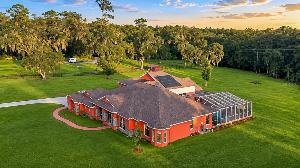 25406 LADYHAWK LANE Brooksville, FL 34601