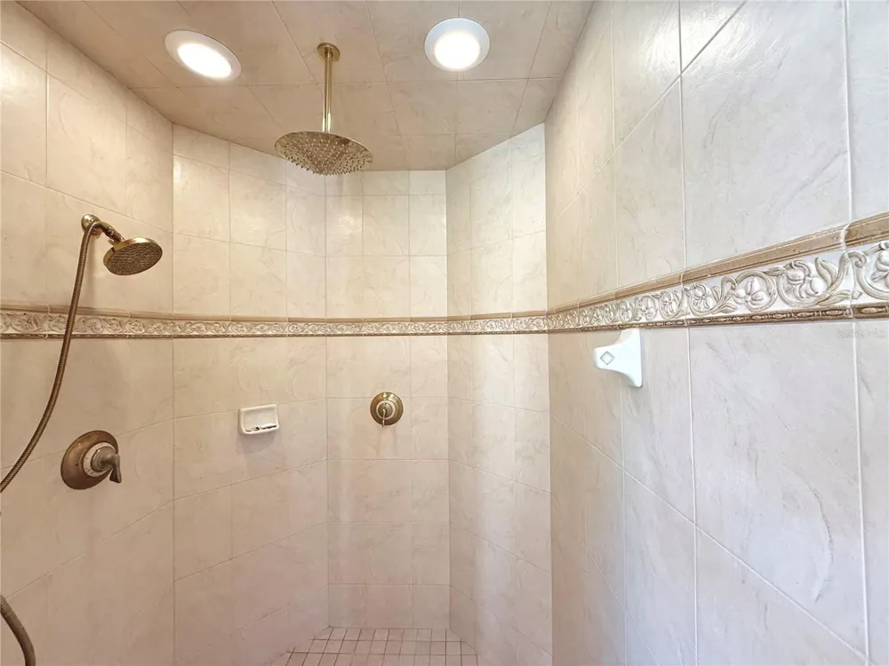25406 LADYHAWK LANE Brooksville, FL 34601