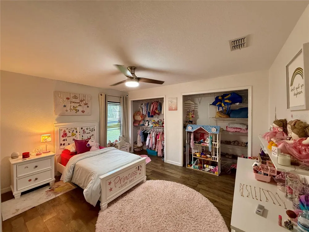 25406 LADYHAWK LANE Brooksville, FL 34601