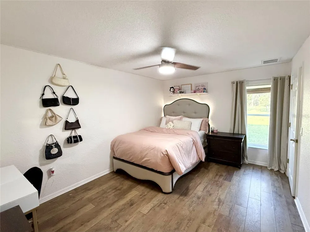 25406 LADYHAWK LANE Brooksville, FL 34601