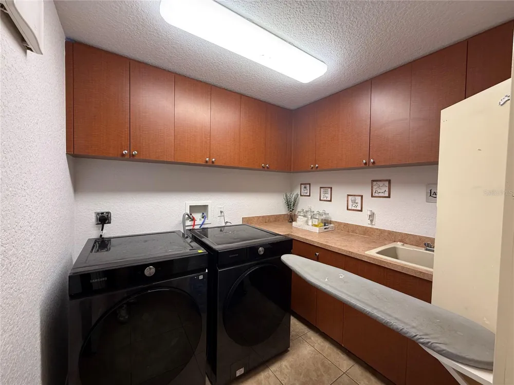 25406 LADYHAWK LANE Brooksville, FL 34601