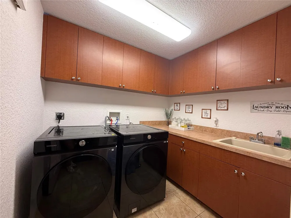 25406 LADYHAWK LANE Brooksville, FL 34601