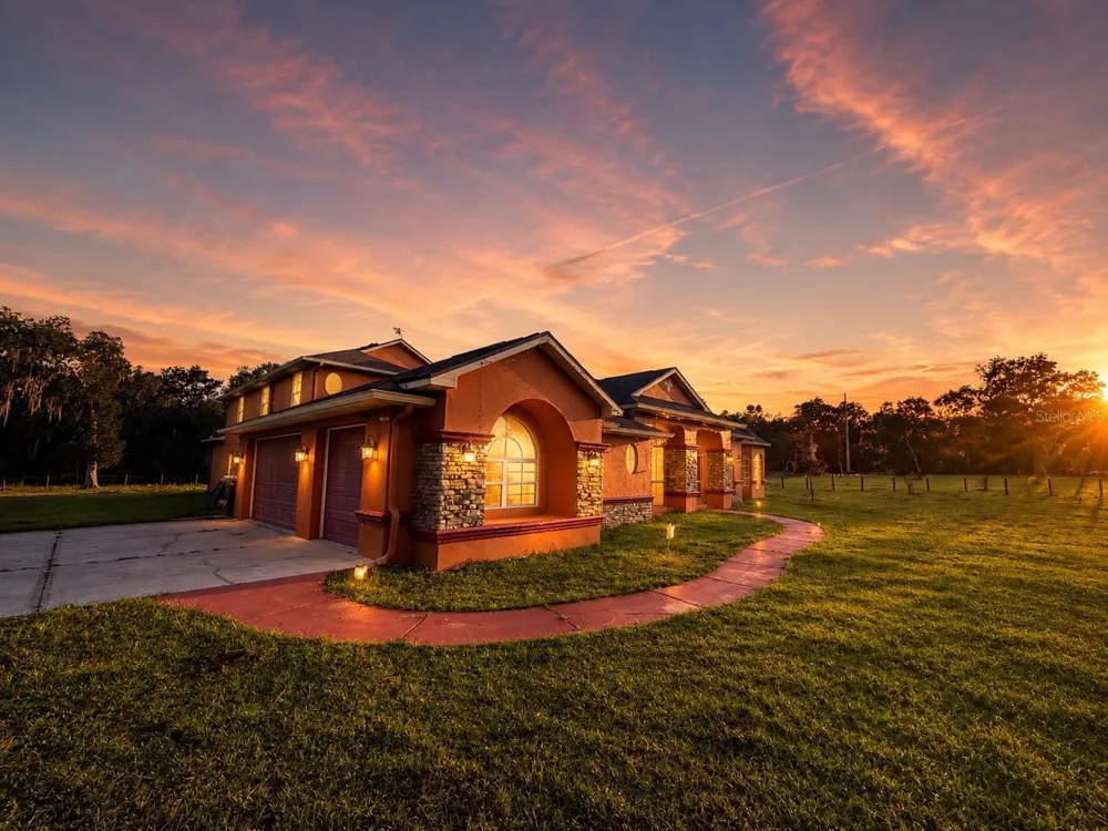 25406 LADYHAWK LANE Brooksville, FL 34601