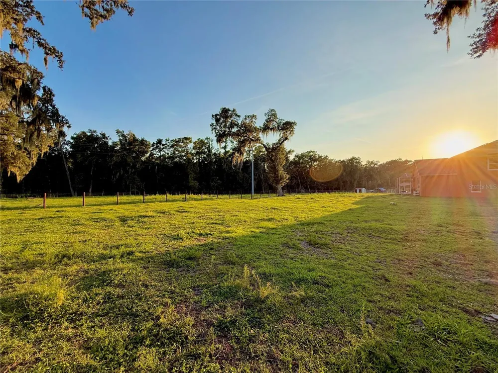 25406 LADYHAWK LANE Brooksville, FL 34601