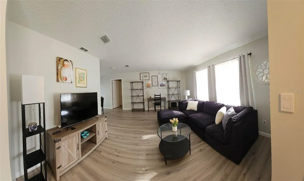 819 WALNUT PLACE Altamonte Springs, FL 32701