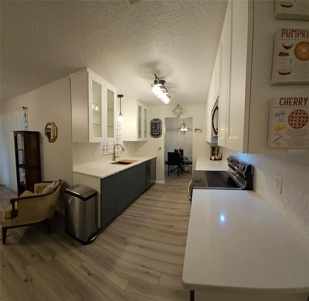 819 WALNUT PLACE Altamonte Springs, FL 32701