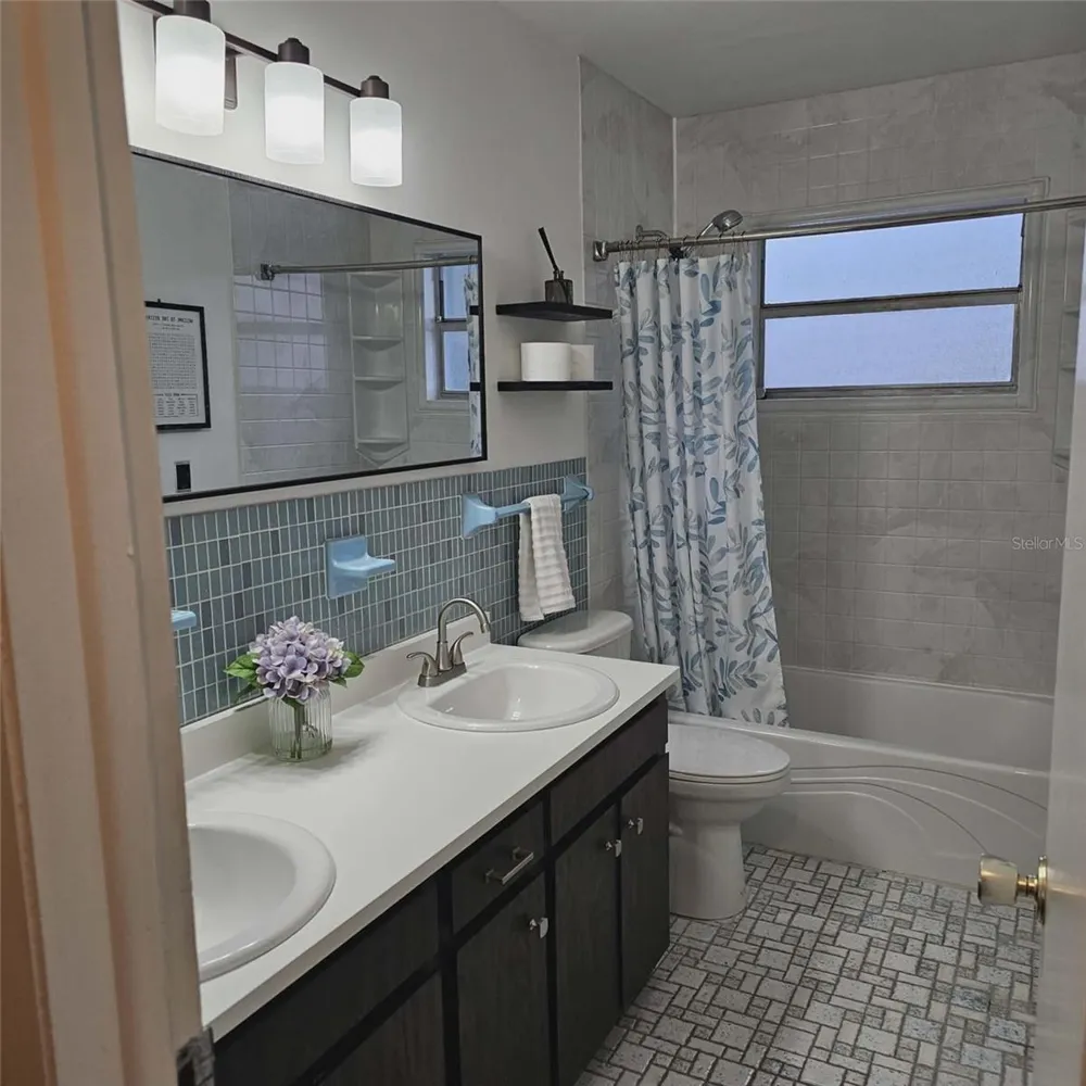 819 WALNUT PLACE Altamonte Springs, FL 32701