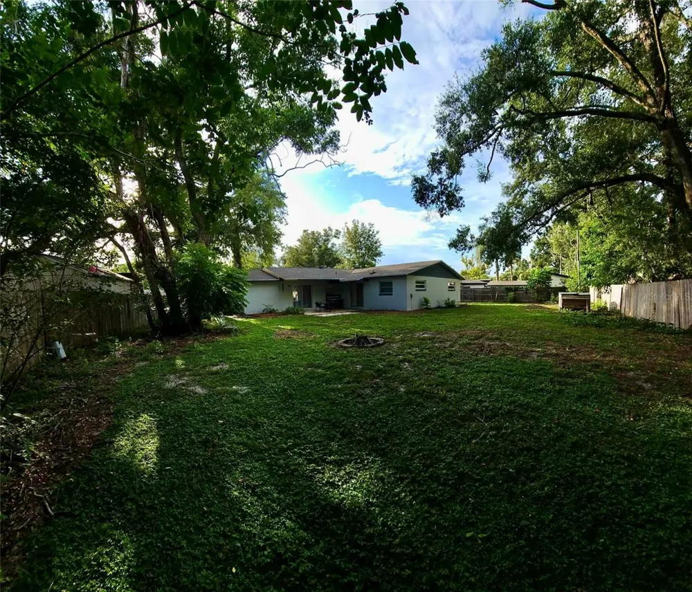 819 WALNUT PLACE Altamonte Springs, FL 32701
