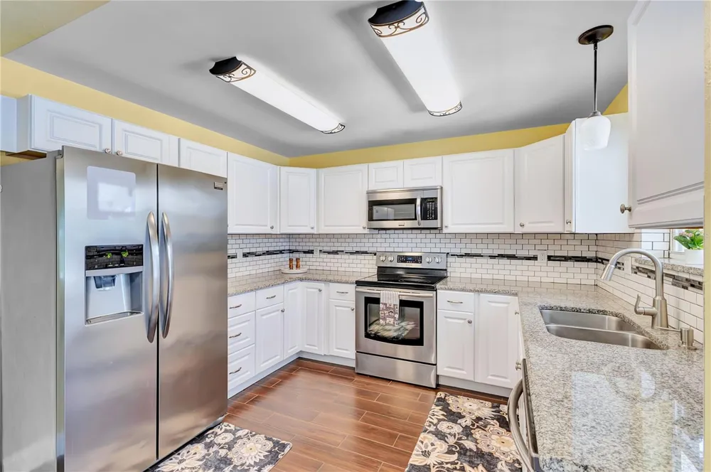 3615 S SUMMERLIN AVENUE Orlando, FL 32806