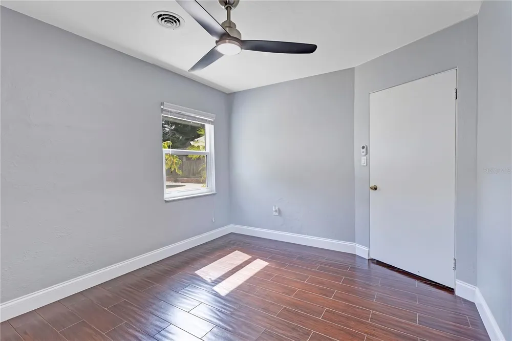 3615 S SUMMERLIN AVENUE Orlando, FL 32806