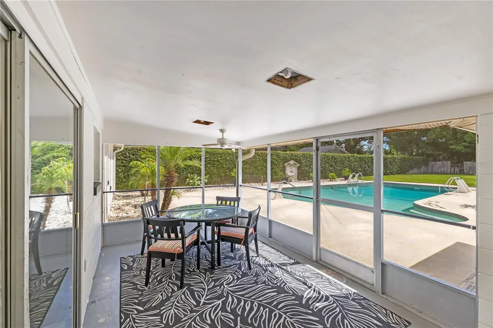 3615 S SUMMERLIN AVENUE Orlando, FL 32806
