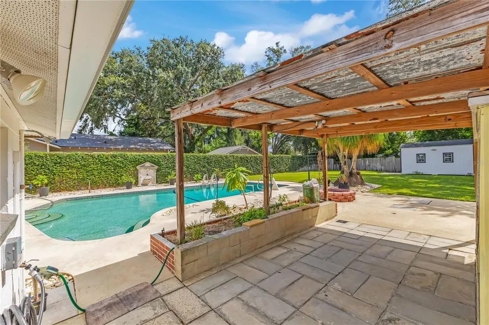 3615 S SUMMERLIN AVENUE Orlando, FL 32806