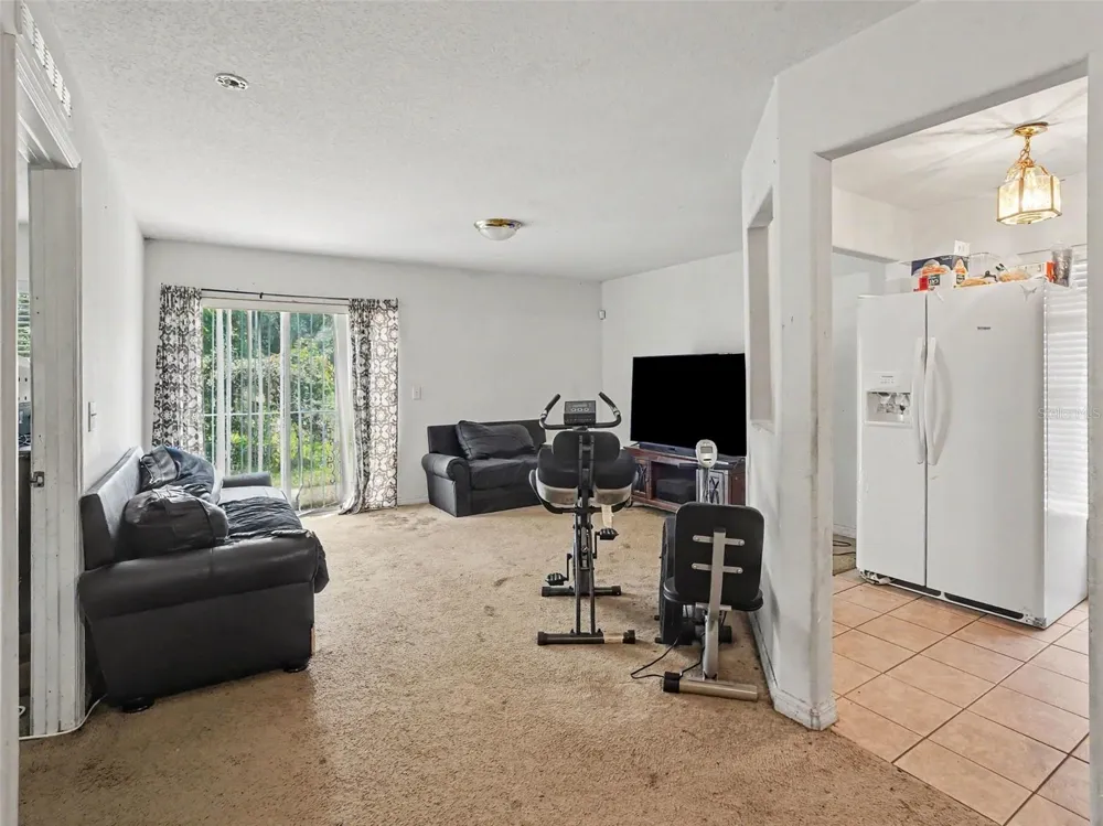 94 E 18TH STREET Apopka, FL 32703