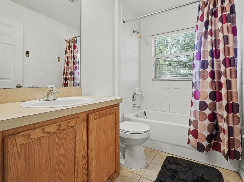 94 E 18TH STREET Apopka, FL 32703