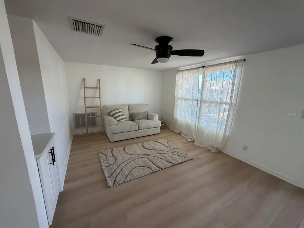 3352 HONEYMOON LANE Holiday, FL 34691