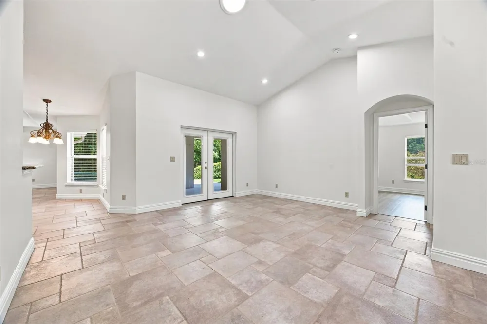 10040 SE 42ND COURT Belleview, FL 34420