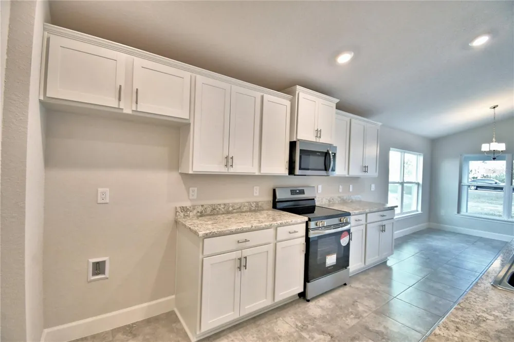 4641 CALAMINT LANE Auburndale, FL 33823