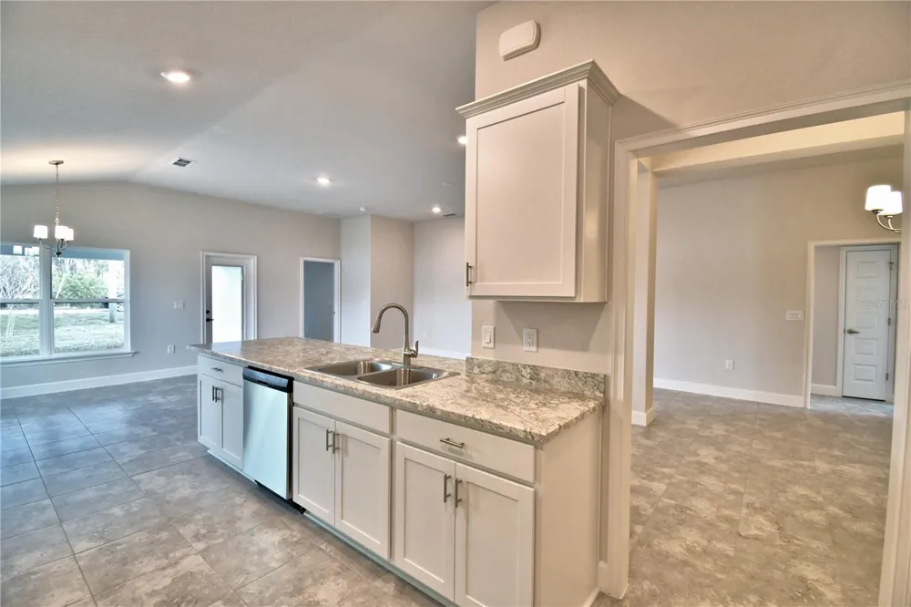 4641 CALAMINT LANE Auburndale, FL 33823