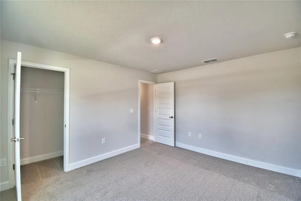 4641 CALAMINT LANE Auburndale, FL 33823