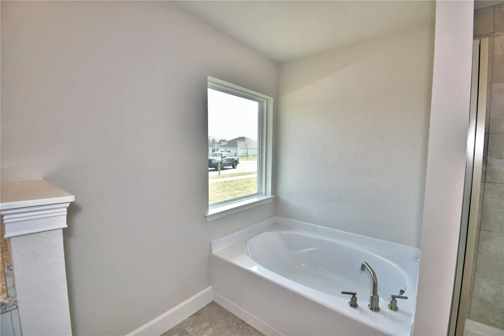 4641 CALAMINT LANE Auburndale, FL 33823