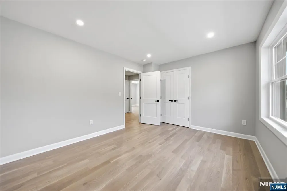 182 W Grand Avenue Park Ridge, NJ 07656