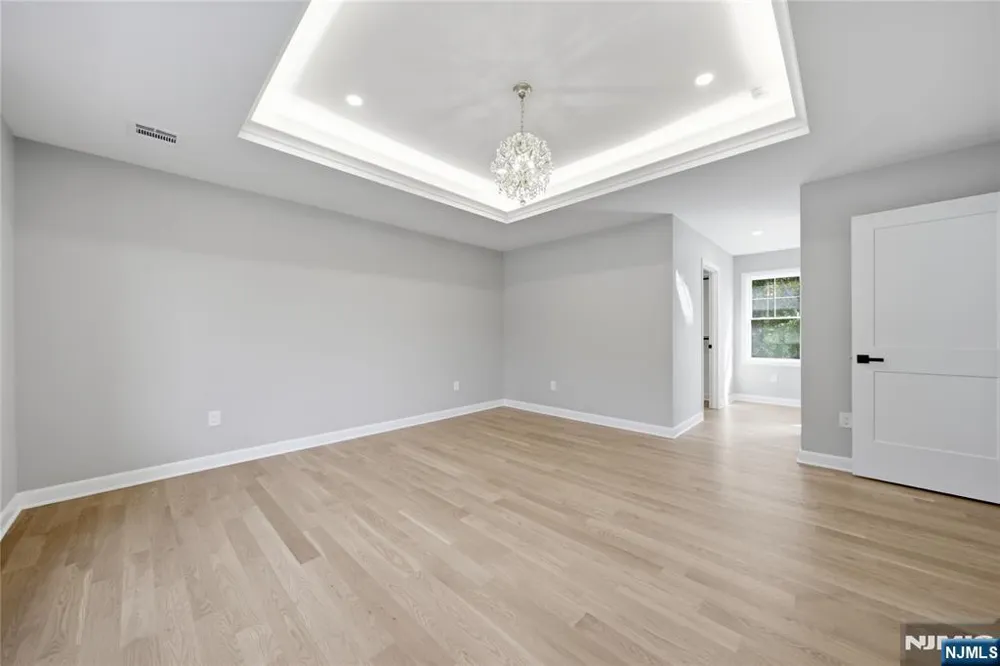 182 W Grand Avenue Park Ridge, NJ 07656