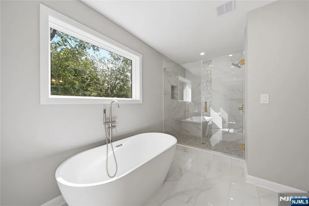 182 W Grand Avenue Park Ridge, NJ 07656