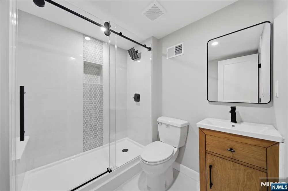 182 W Grand Avenue Park Ridge, NJ 07656