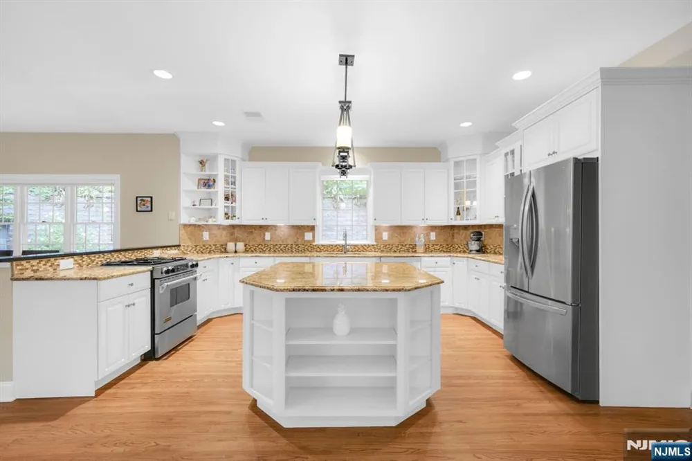 189 Western Avenue Morris Township, NJ 07960