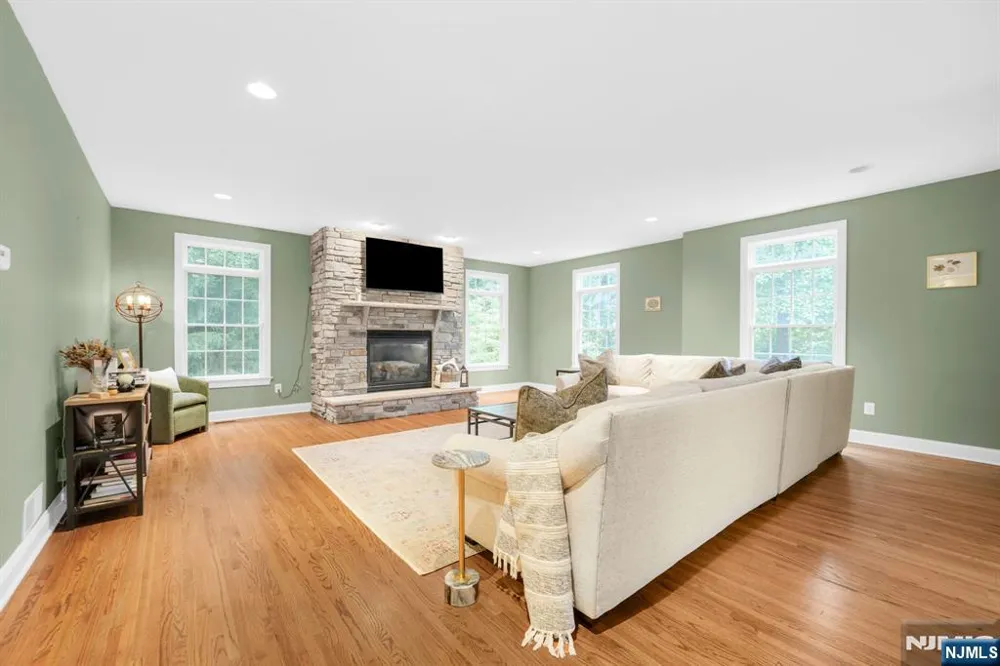 189 Western Avenue Morris Township, NJ 07960