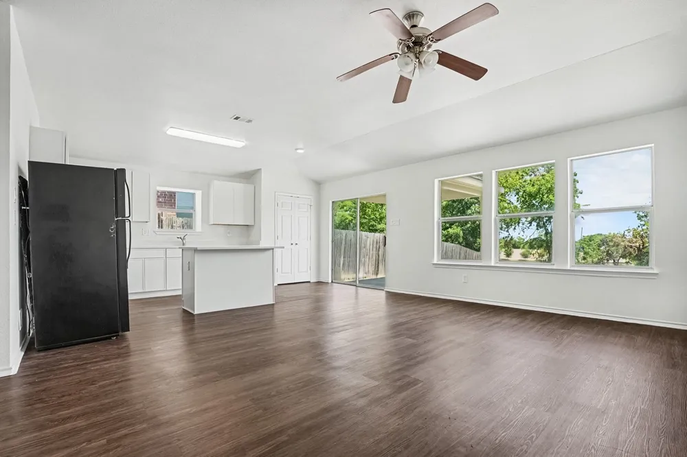 2640 Pioneer Bluffs Road Balch Springs, TX 75181