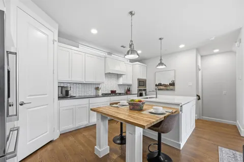1900 Caddo Street #2