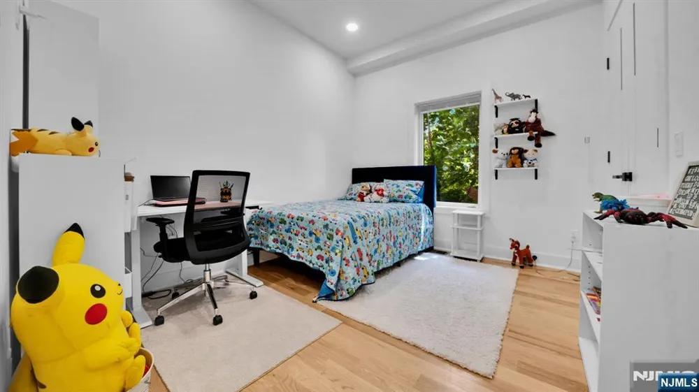 21 Highland Avenue 1 Jersey City, NJ 07306