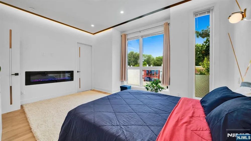 21 Highland Avenue 1 Jersey City, NJ 07306