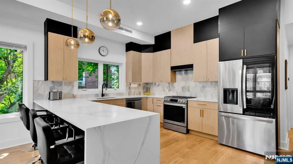 21 Highland Avenue 1 Jersey City, NJ 07306