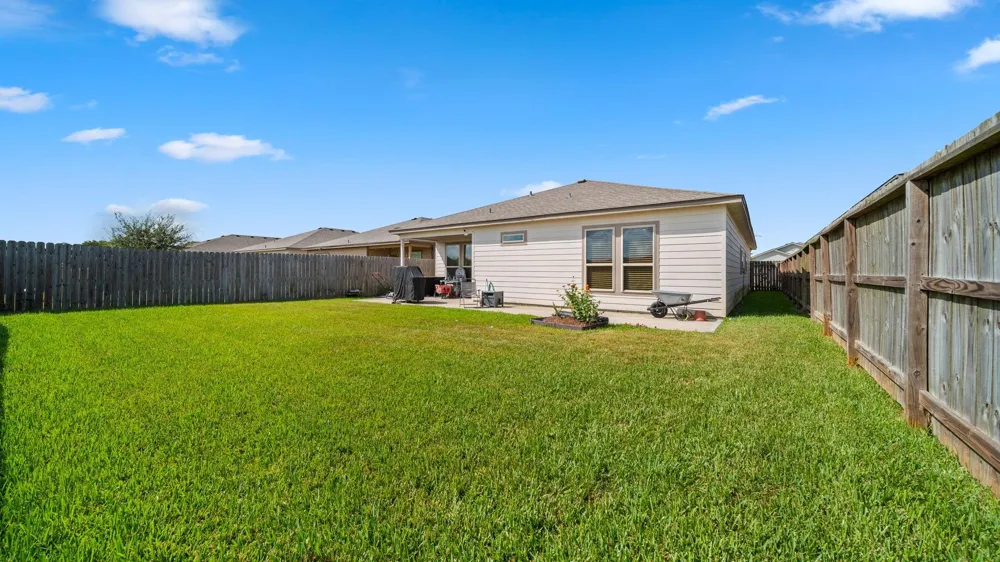 121 Alydar Drive Victoria, TX 77901