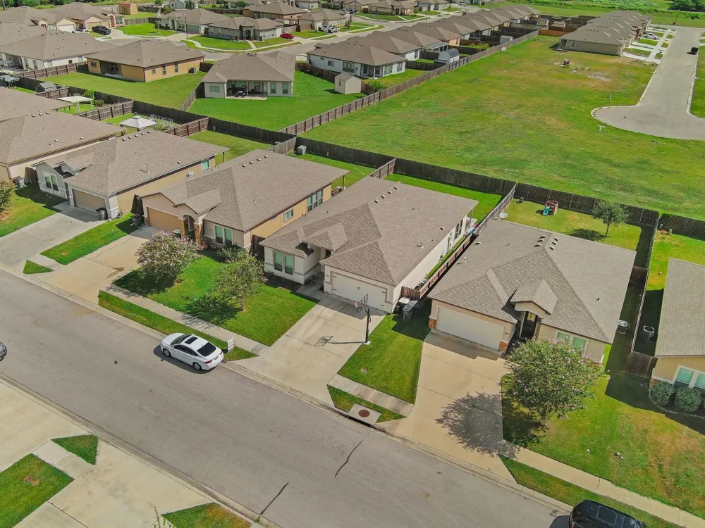 121 Alydar Drive Victoria, TX 77901