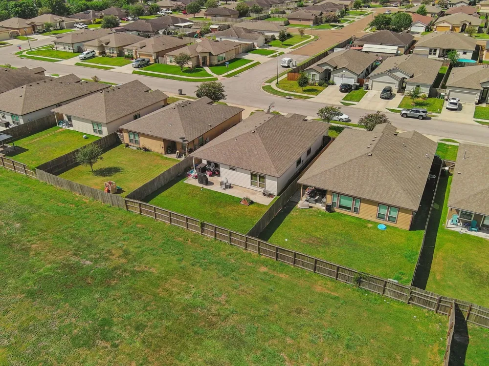 121 Alydar Drive Victoria, TX 77901