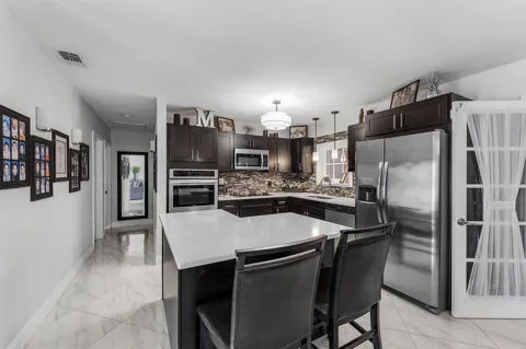 517 IBIS DRIVE