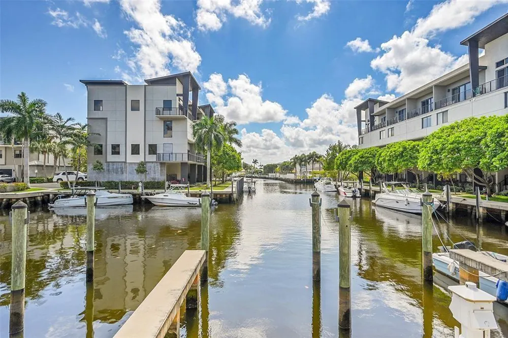 462 SE 1ST CIRCLE Pompano Beach, FL 33060