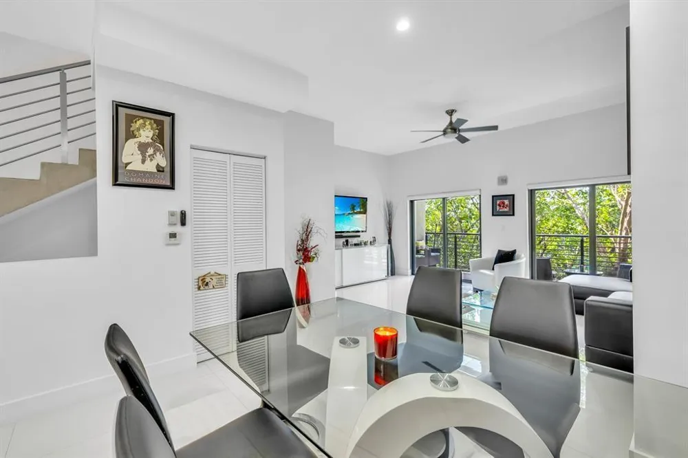 462 SE 1ST CIRCLE Pompano Beach, FL 33060