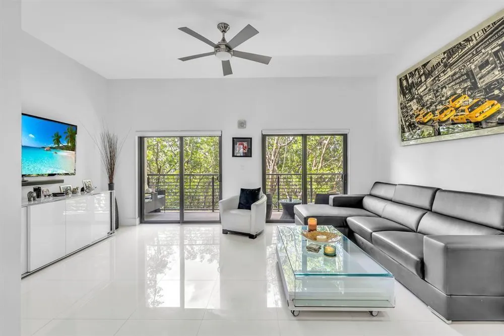 462 SE 1ST CIRCLE Pompano Beach, FL 33060
