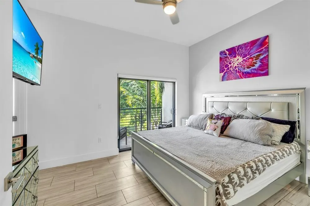 462 SE 1ST CIRCLE Pompano Beach, FL 33060