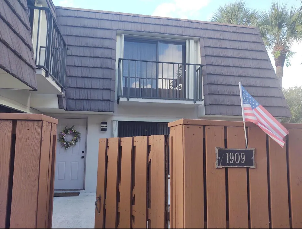 1909 19th Court #33a Jupiter, FL 33477