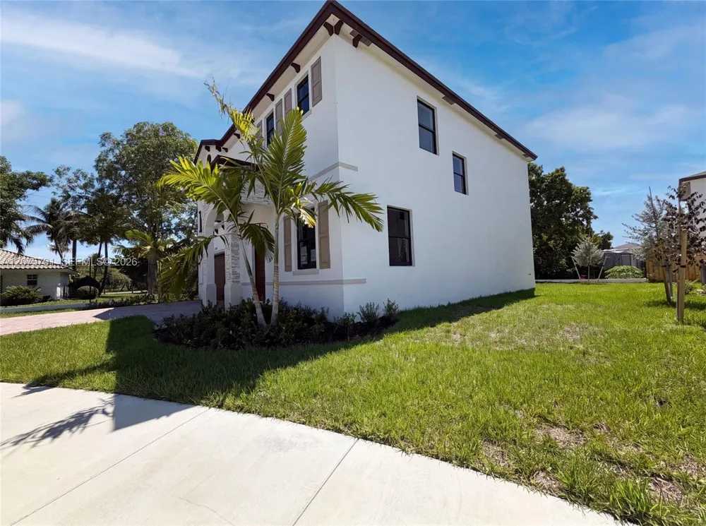 13020 SW 221st St Goulds, FL 33170