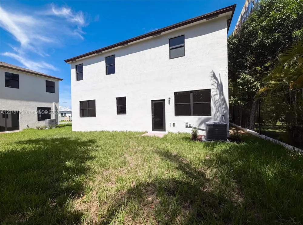 13020 SW 221st St Goulds, FL 33170