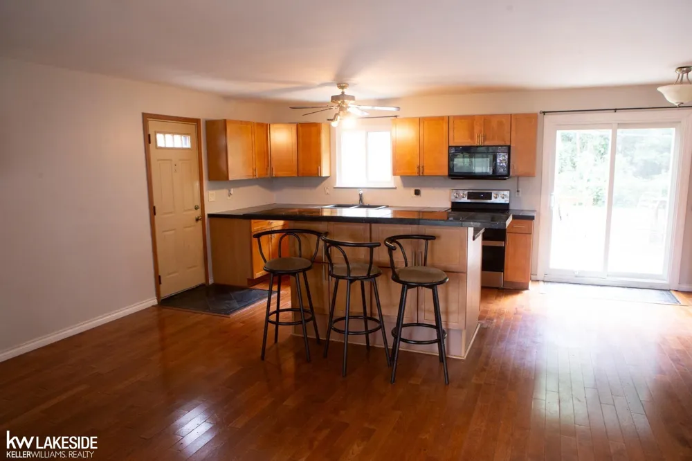 14544 Debbie Drive Sterling Heights City, MI 48313
