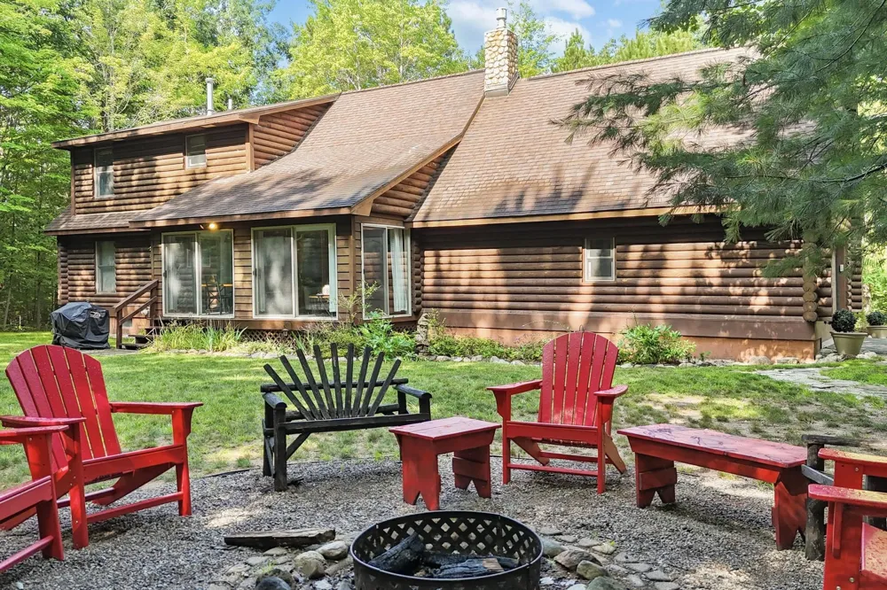 330 Rasho Road East Bay Township, MI 49696
