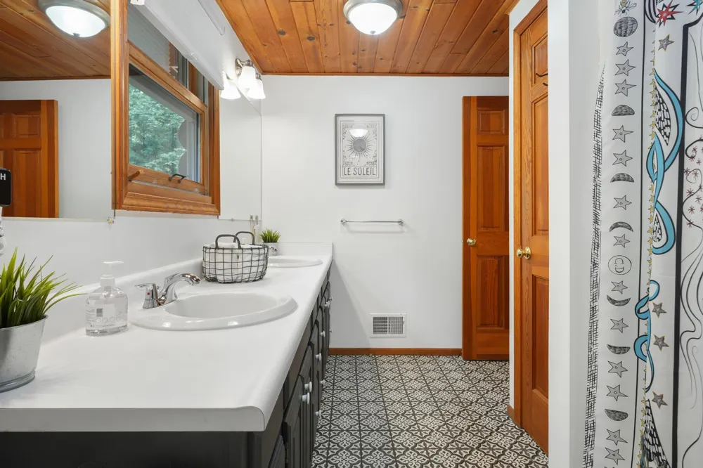 330 Rasho Road East Bay Township, MI 49696